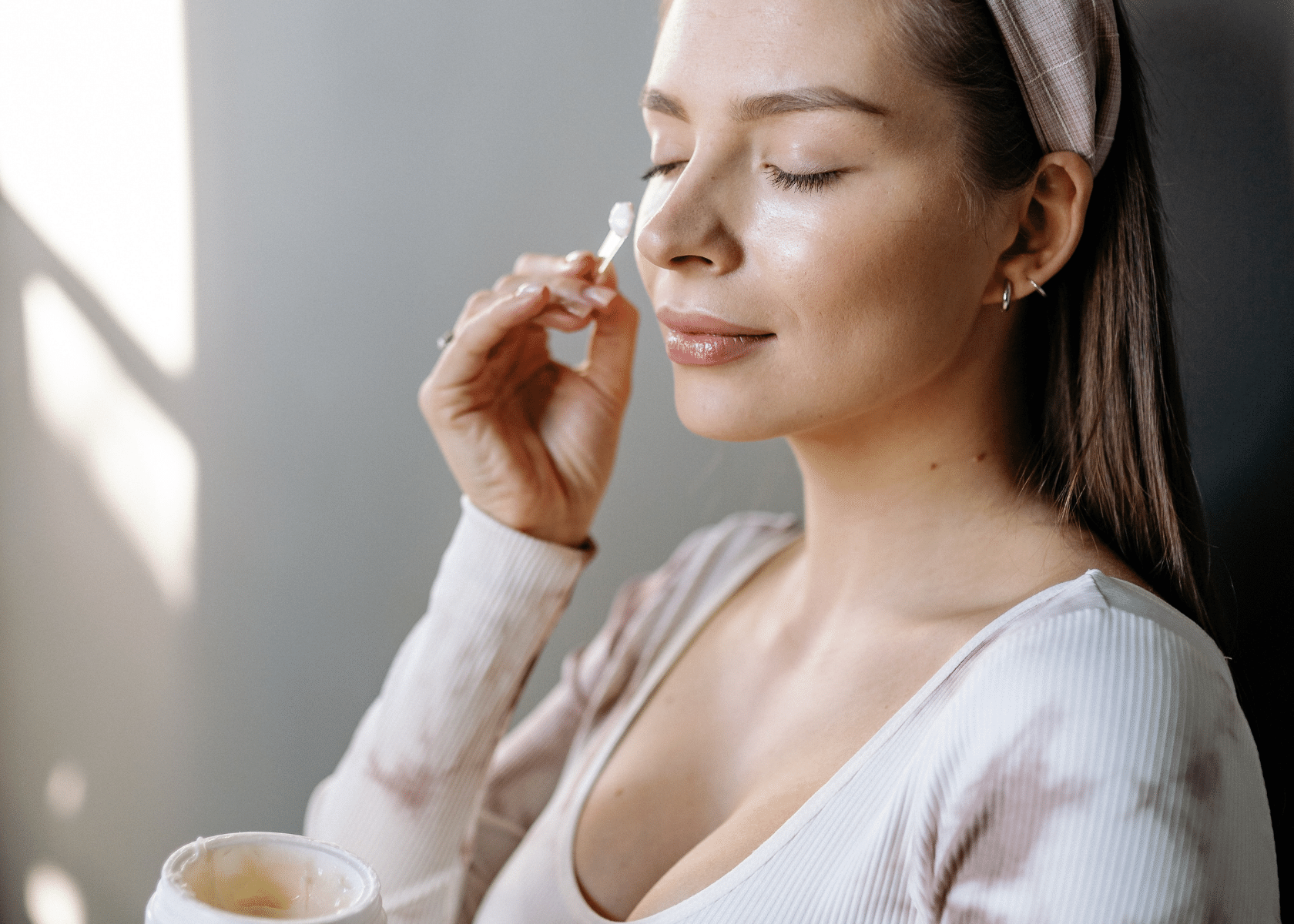 Best Eye Cream for Pregnancy Carefully Chosen for You